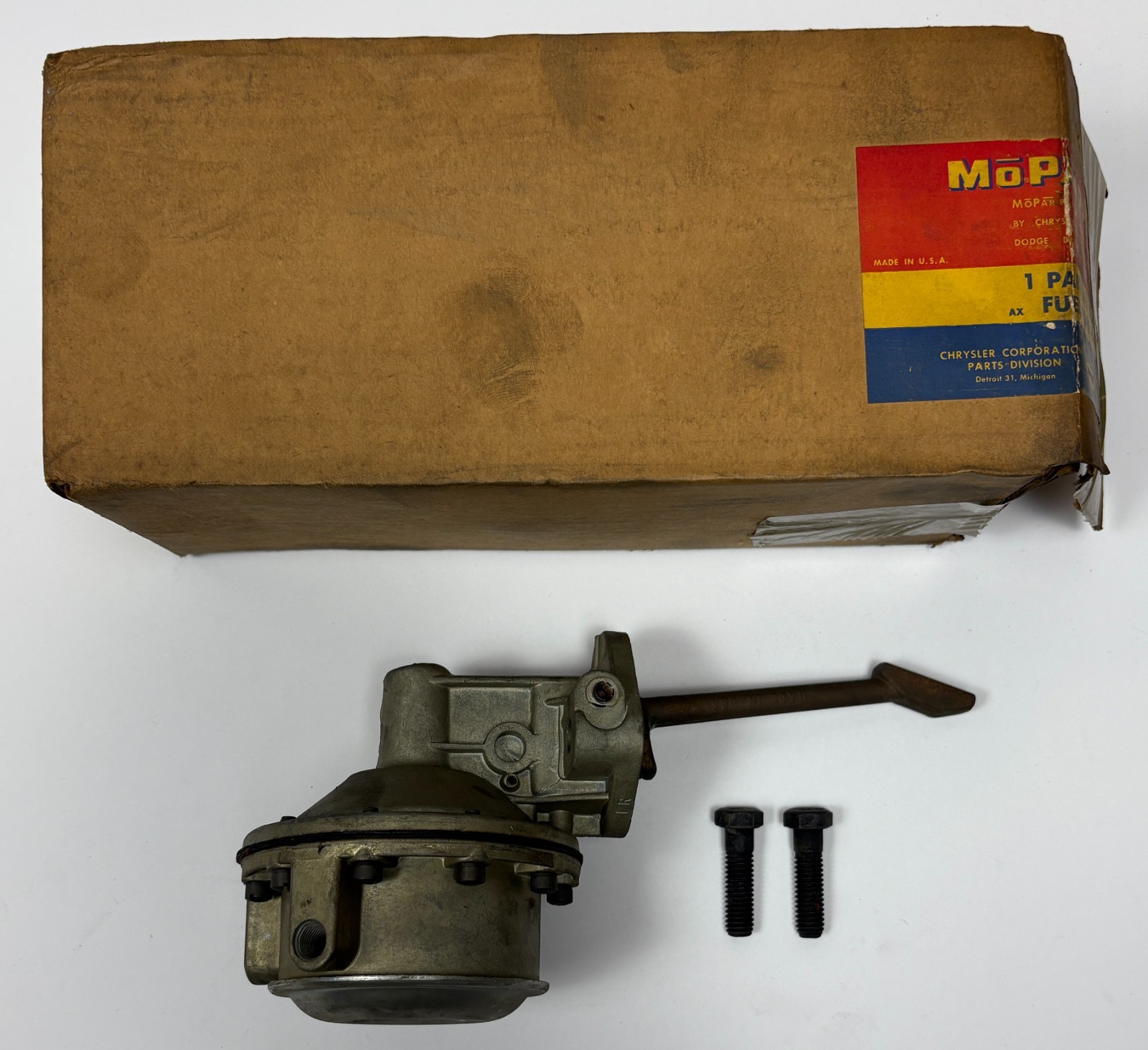 New Old Stock Fuel Pump for 1957-61 8 Cylinder Models Mopar #2279913