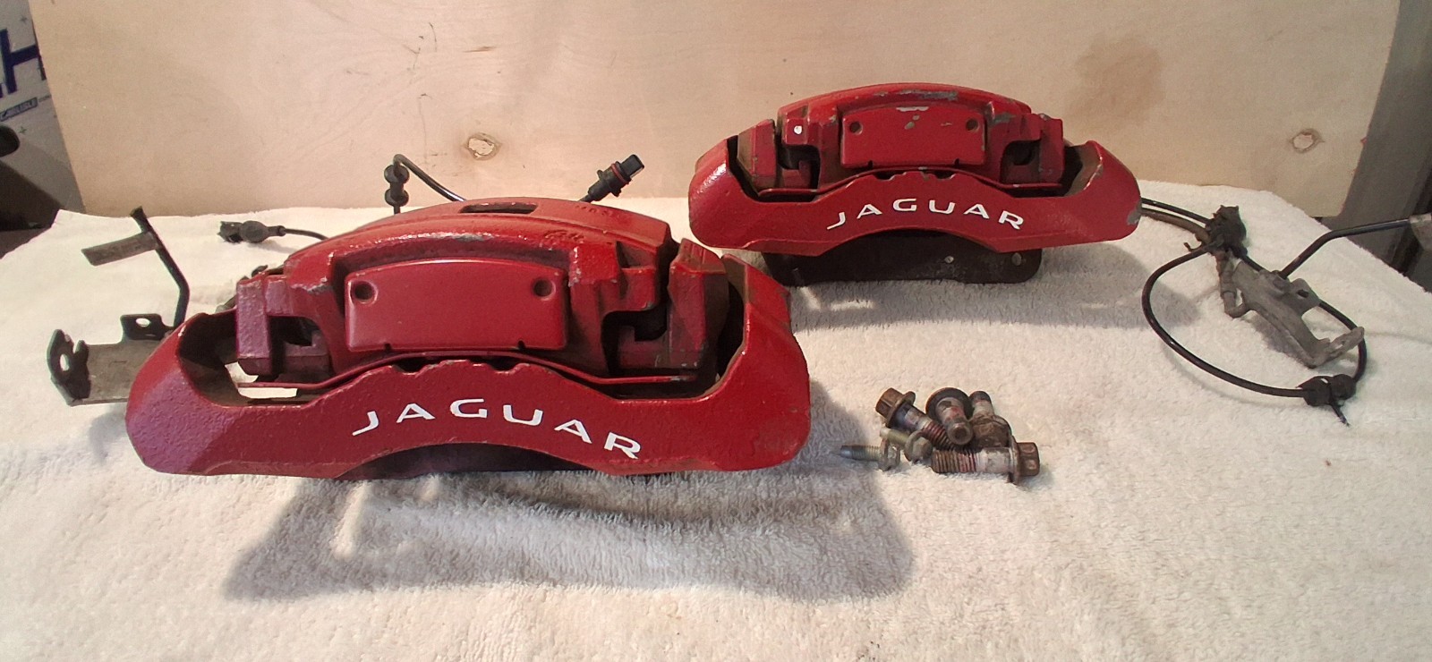 10-18 Jaguar XJ XJR XJL Front Brake Calipers Set Pair Left Right RED OEM CLEAN