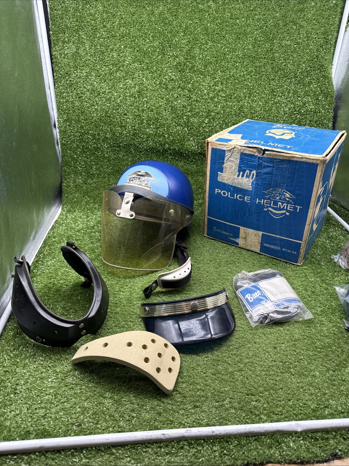 Vintage 1960\'s Buco Police Motorcycle Helmet With box S2 Vintage 1960\'s Buco Police Motorcycle Helmet With box S2