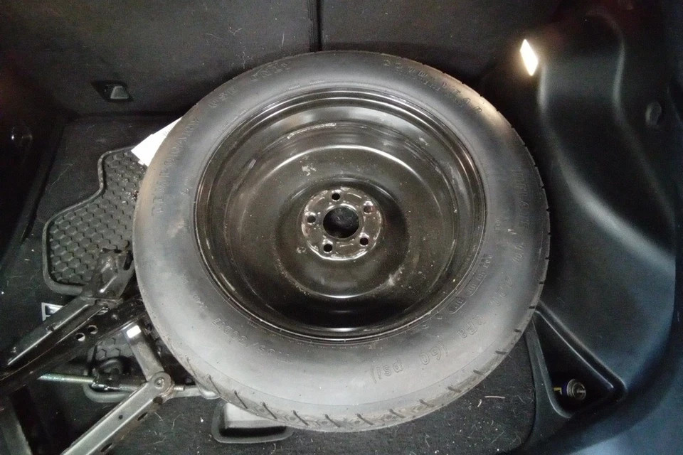 2014-2023 Jeep Cherokee 17x4 Compact Spare Tire & Wheel OEM