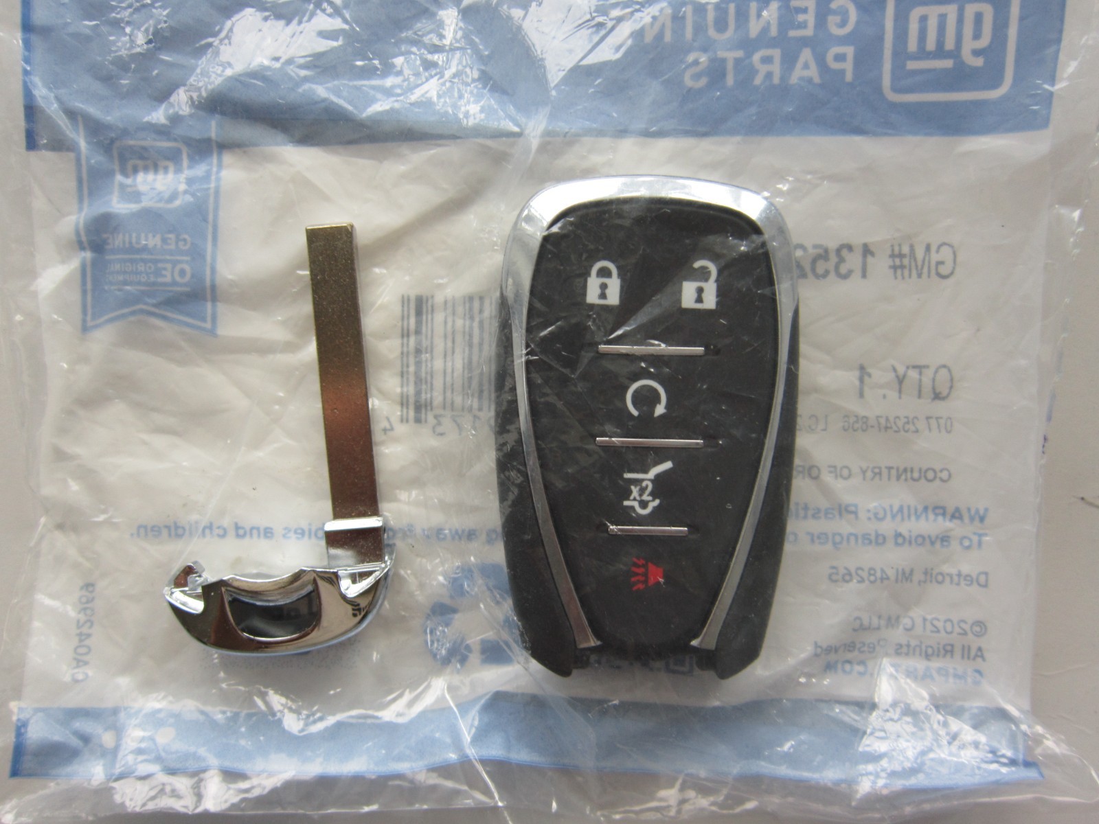 NEW OEM 2018-2021 CHEVY EQUINOX KEYLESS REMOTE SMART KEY FOB 13529650 NEW OEM 2018-2021 CHEVY EQUINOX KEYLESS REMOTE SMART KEY FOB 13529650