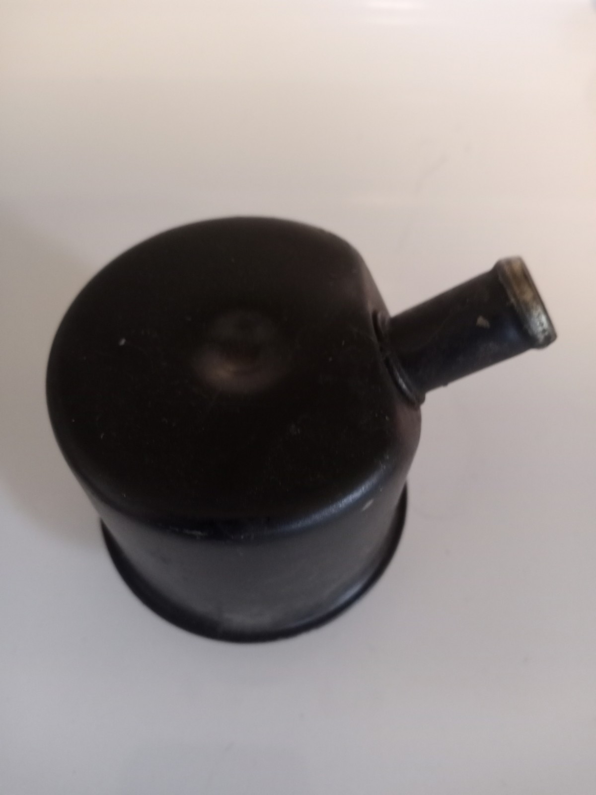 Mopar 1970s Original Valve Cover Single Port Oil Breather Mopar 1970s Original Valve Cover Single Port Oil Breather