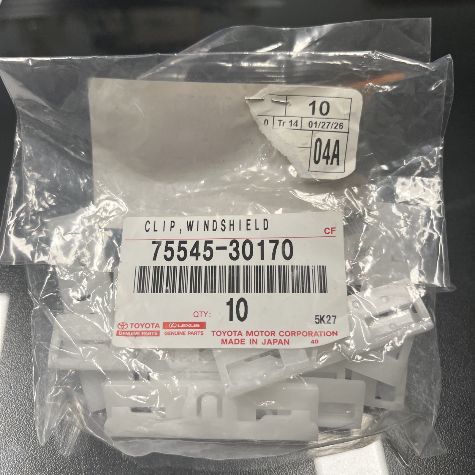 Toyota Lexus Clips #75545-30170 and rivets # 75547-51021