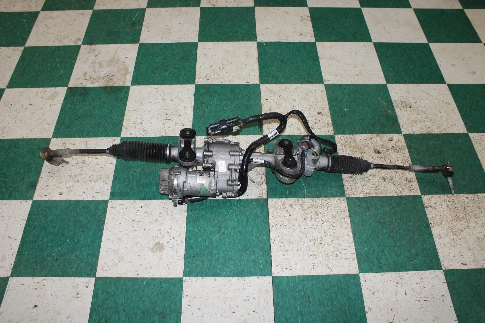 2017-2020 Chevy Tahoe Electric Power Steering Gear Rack And Pinion Assembly OEM