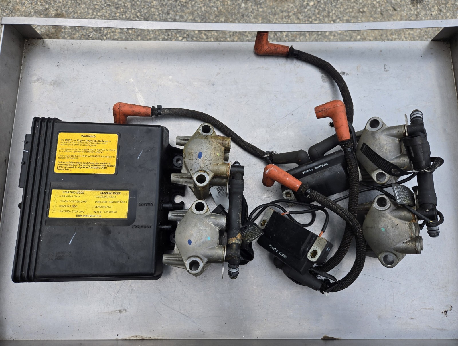 Evinrude Etec 115 Ecm And Injectors Evinrude Etec 115 Ecm And Injectors
