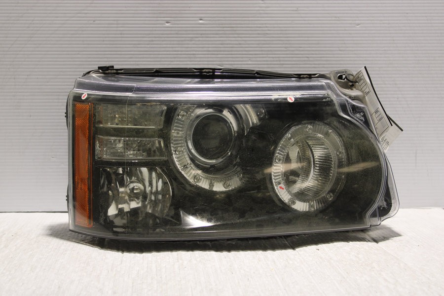 2010-2013 Land Rover Range Rover Right Side HID Headlight Assembly OEM LR030792