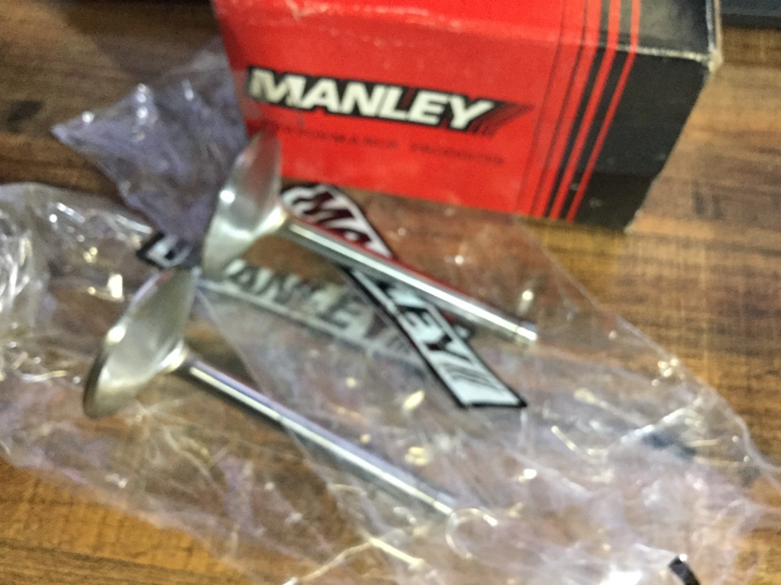 Pair of 2 Harley Davidson NOS Manley Stainless Steel Intake Valves 99034