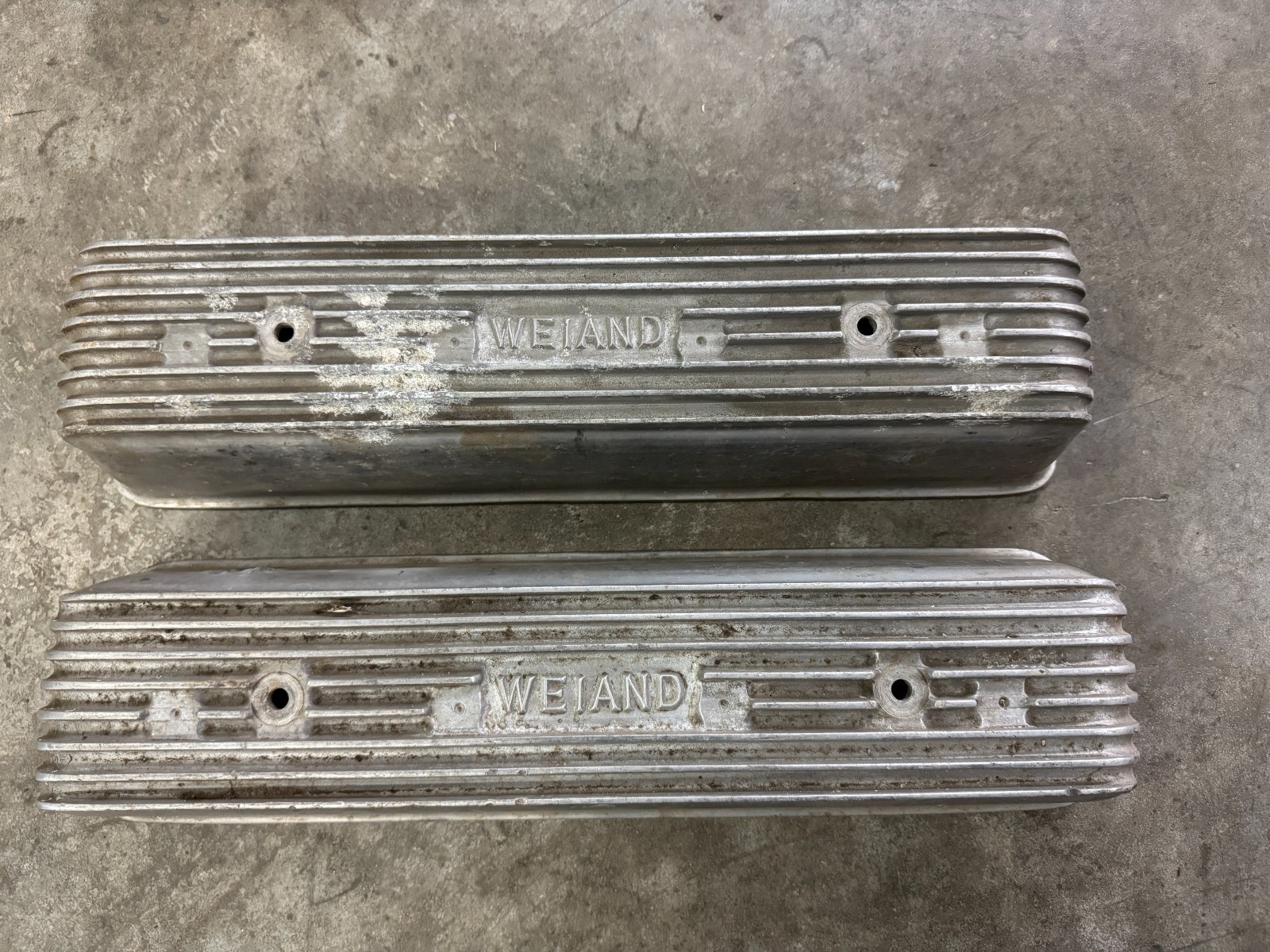 RARE 1955-58 Oldsmobile Weiand Finned Aluminum Valve Covers (Pair) Weld Repairs RARE 1955-58 Oldsmobile Weiand Finned Aluminum Valve Covers (Pair) Weld Repairs