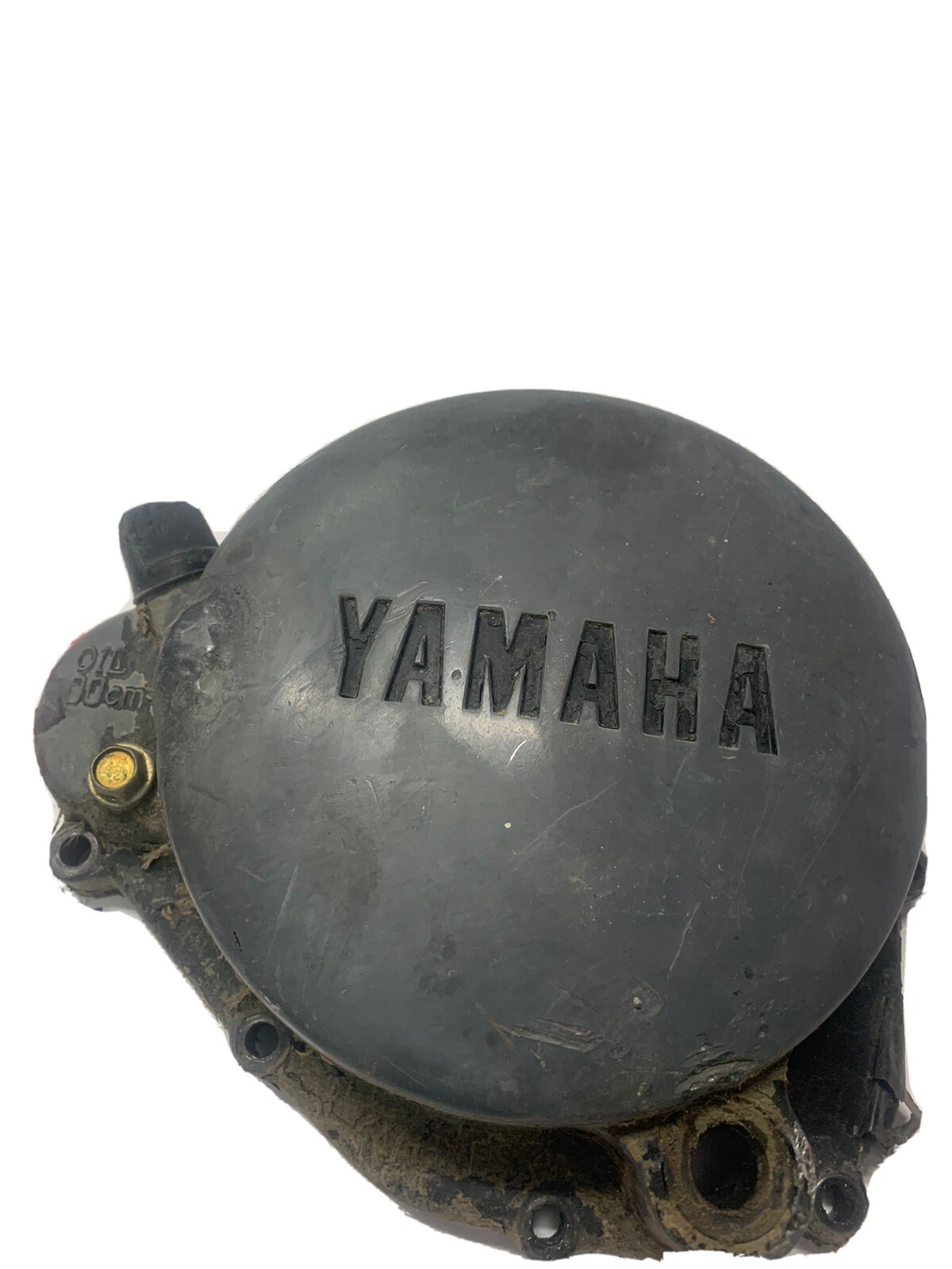 86 YAMAHA IT200 LEFT CRANKCASE COVER BEEN PATCHED