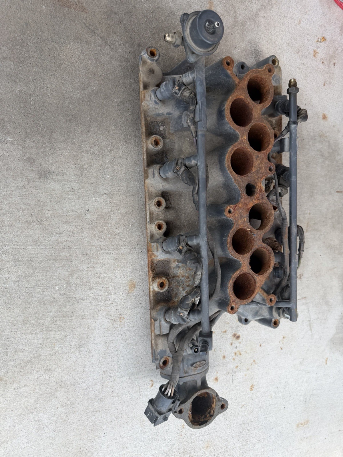 5.8L 351 Lower Intake Manifold Mustang Cobra GT40 351W CAST IRON 5.8L 351 Lower Intake Manifold Mustang Cobra GT40 351W CAST IRON