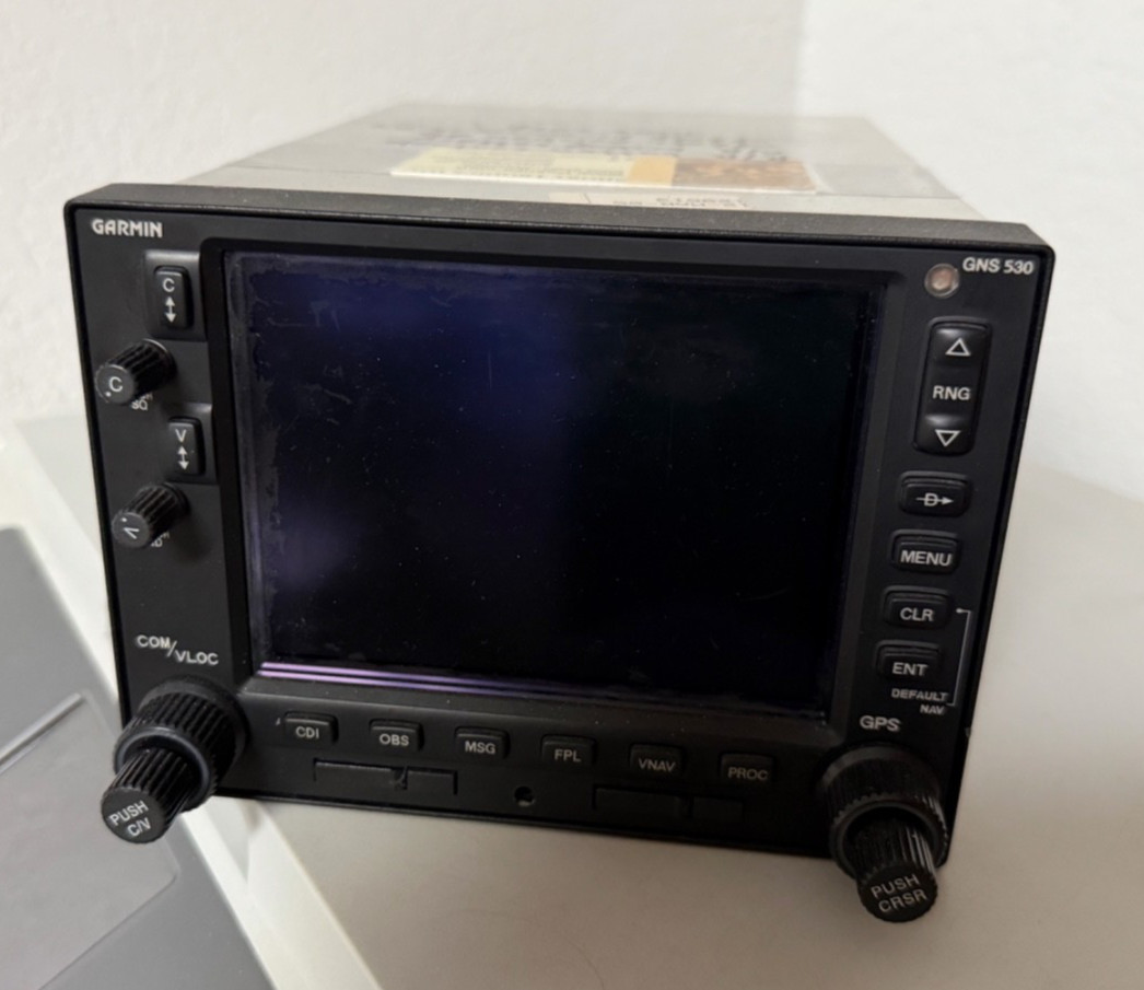 GARMIN GNS 530 NON WAAS GPS/NAV/COMM P/N 011-00550-10, GA56, Connectors & Tray