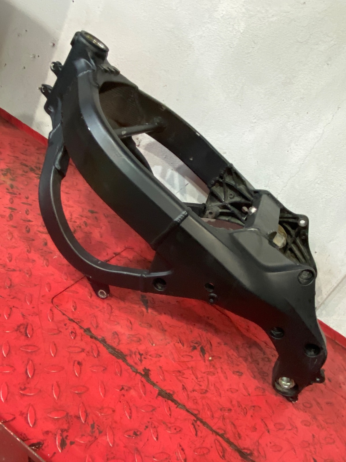 01-06 HONDA CBR F4i MAIN FRAME CHASSIS clean vin