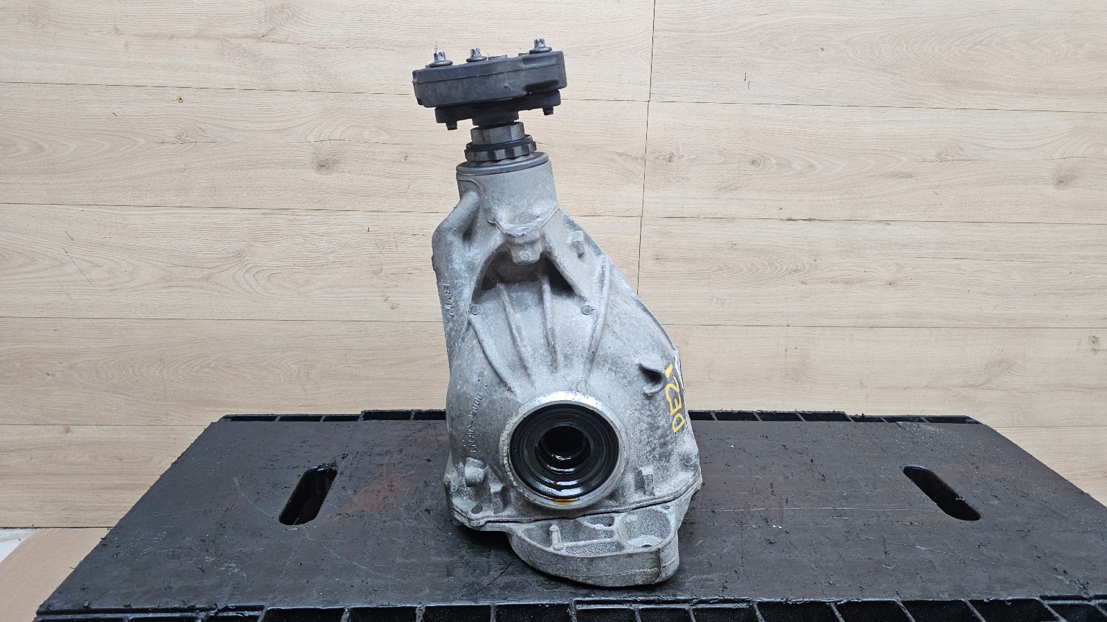 10-12 BMW F10 550i 535i 650i Rear Differential Diff Axle Carrier 2.81 OEM