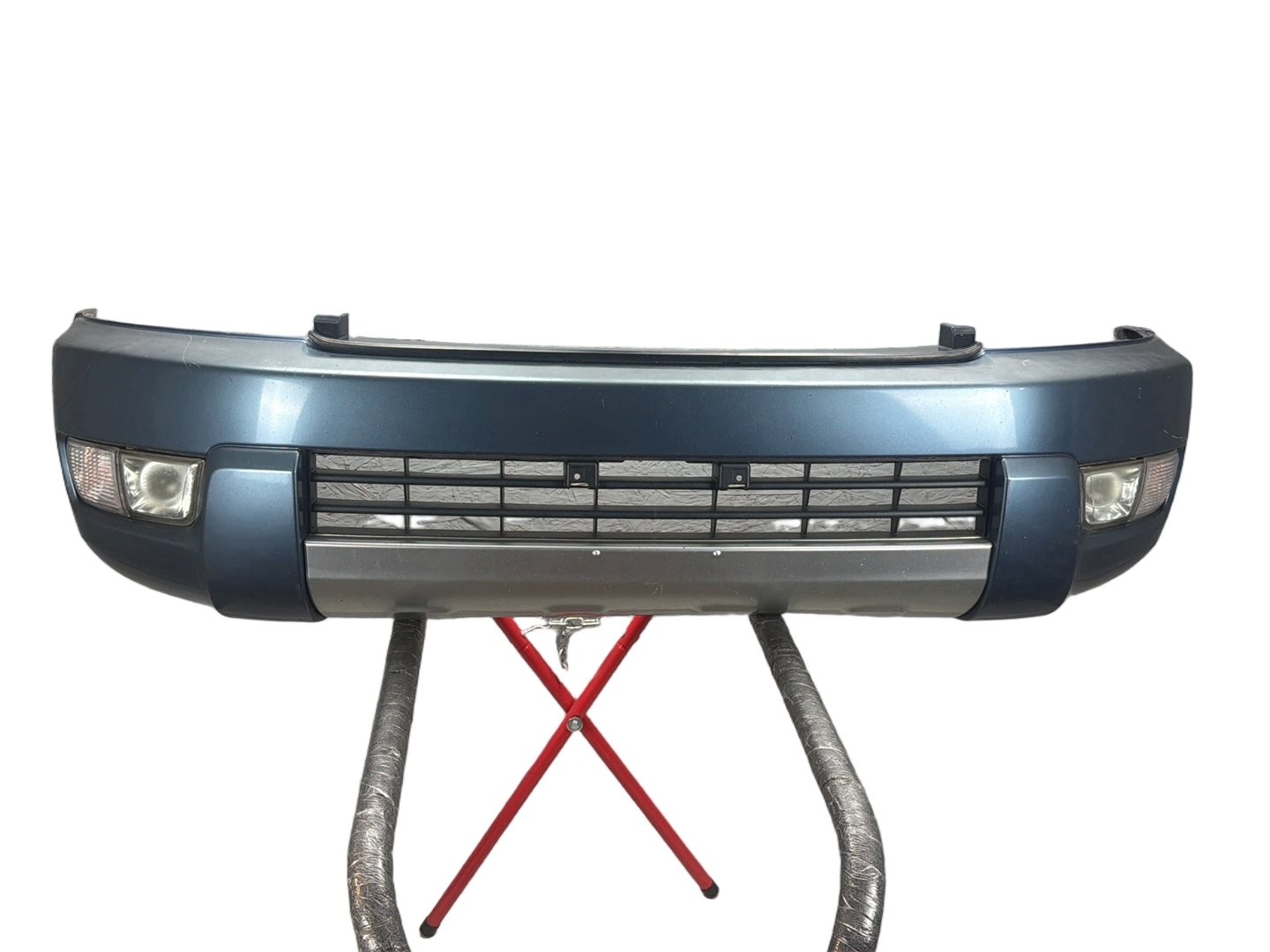 2003-2005 Toyota 4Runner Front Bumper Cover Panel w/ Grille & Fog Lights OEM 2003-2005 Toyota 4Runner Front Bumper Cover Panel w/ Grille & Fog Lights OEM