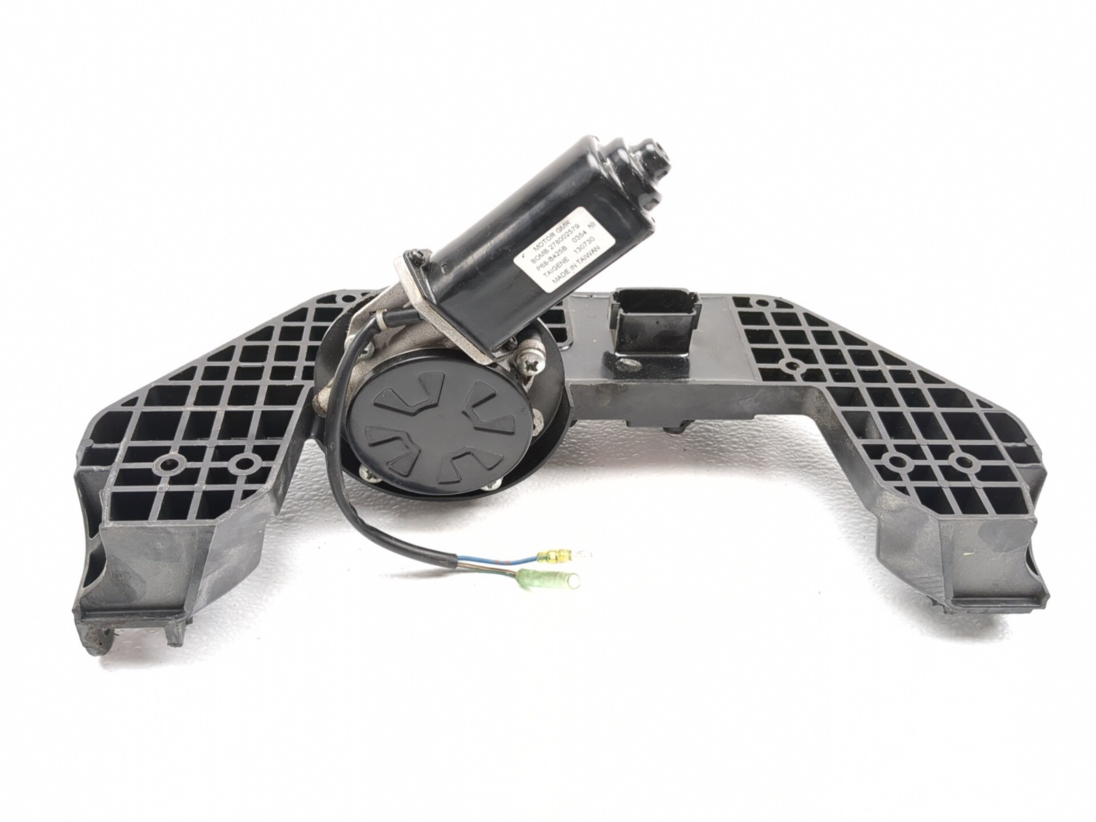 12-19 Can-Am Spyder Roadster RT Front Windshield Motor Bracket 705007069
