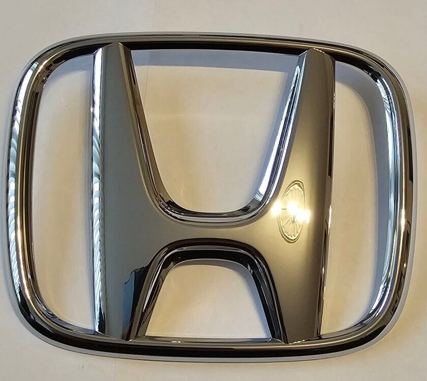 Front Grille Emblem for Honda CRV Accord PILOT 75700-SZW-000