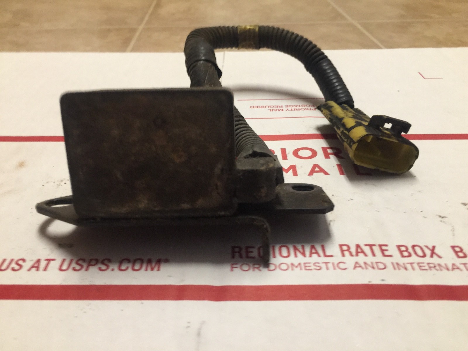 1995-1996 Chevrolet Silverado, Tahoe, GMC Yukon Suburban left, driver sensor