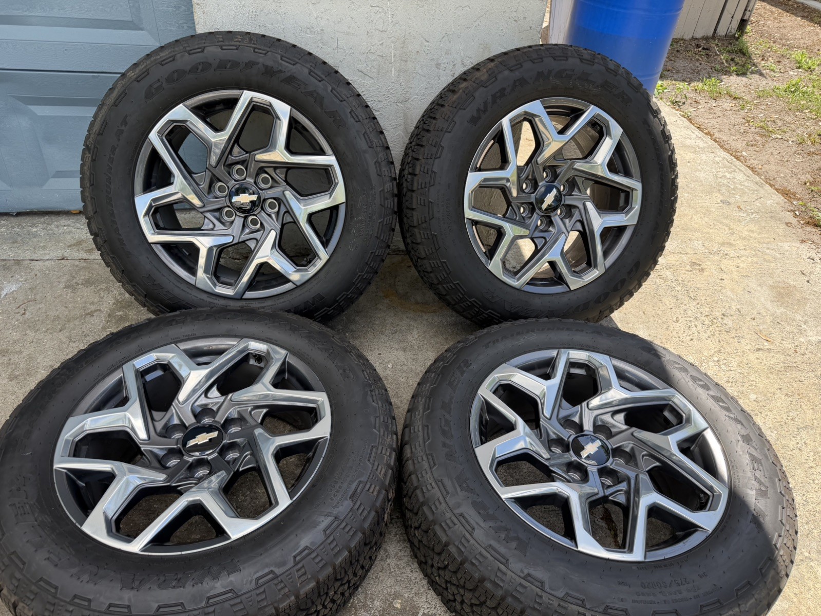 Set of Used OEM \'00-\'26 GMC Sierra 1500 Yukon 20\