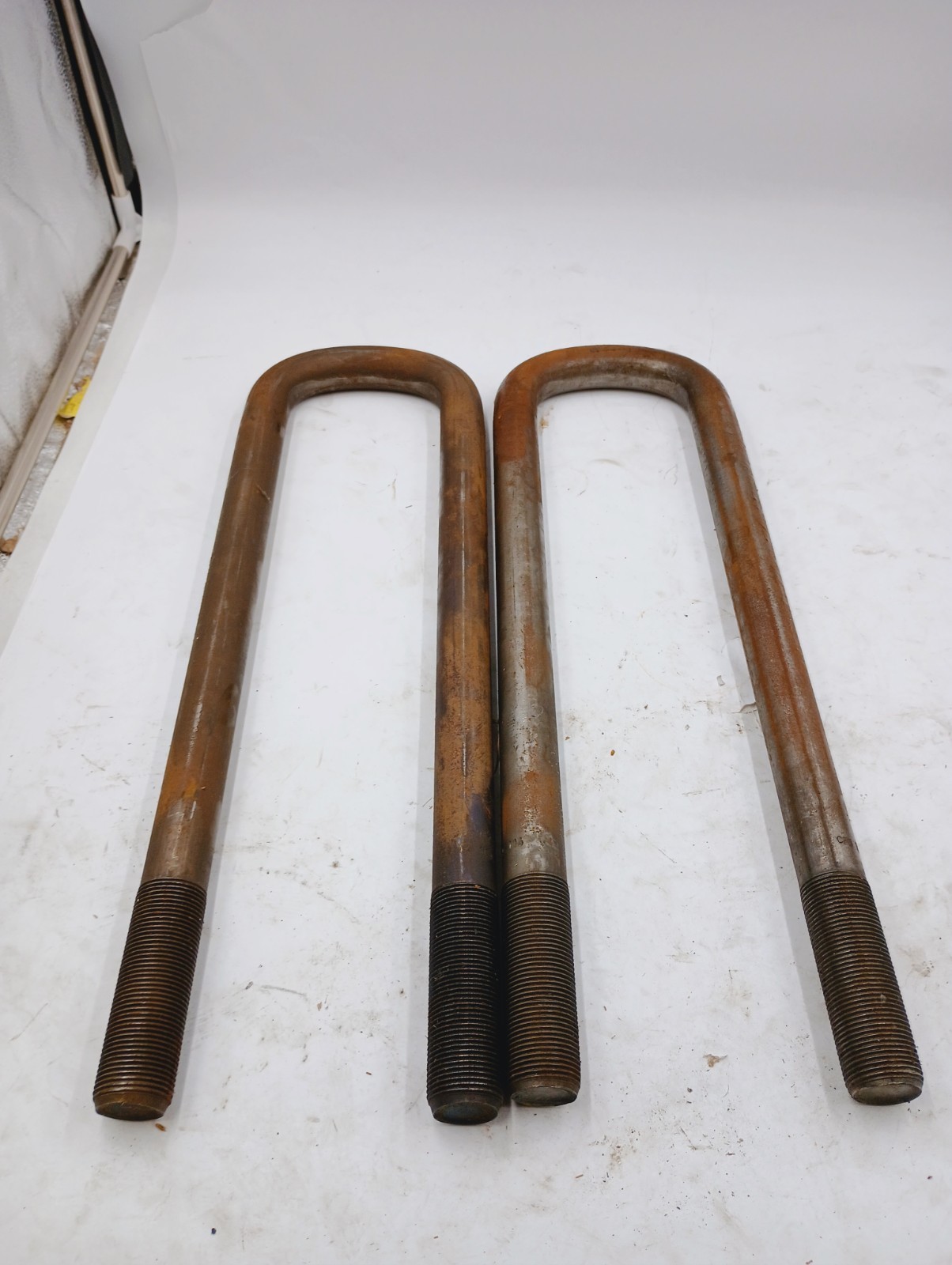 (2) EUCLID EUB8394192S HEAVY DUTY AXLE U-BOLT 20.5\