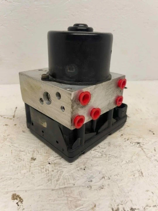 2001-2003 Toyota Tundra ABS Anti-Lock Brake Pump Assembly OEM
