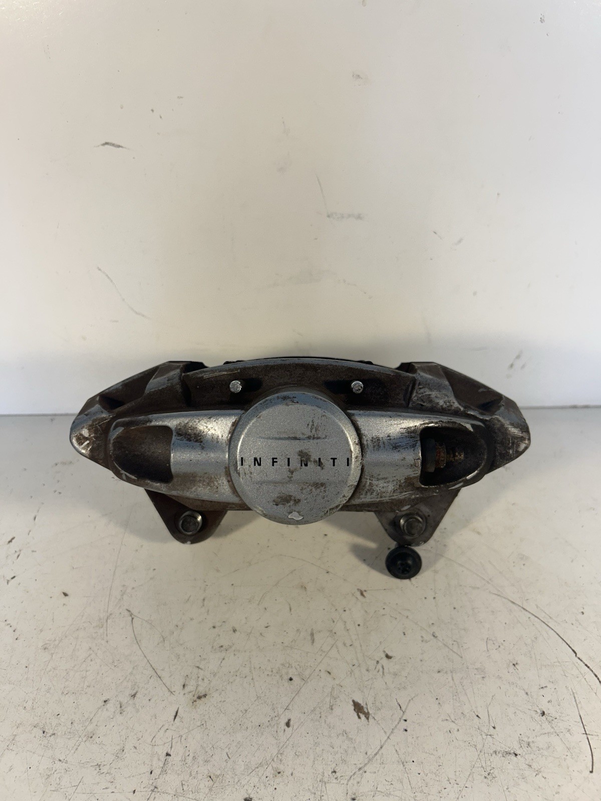 2008-2019 INFINITI G37 M37 M56 Q50 Q60 Q70 AKEBONO REAR LEFT BRAKE CALIPER 2008-2019 INFINITI G37 M37 M56 Q50 Q60 Q70 AKEBONO REAR LEFT BRAKE CALIPER