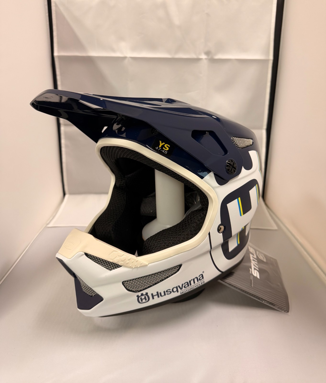 100% Status Husqvarna Youth Small Offroad Helmet 100% Status Husqvarna Youth Small Offroad Helmet