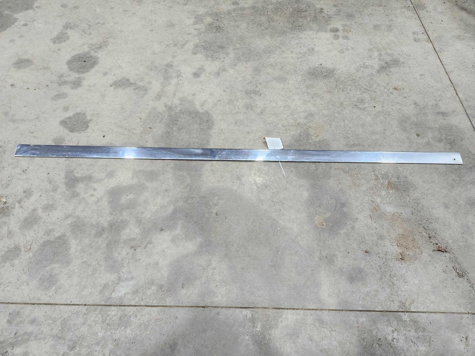 80-84 Oldsmobile Ninety Eight Rocker Molding Side Skirt Left Driver Side OEM