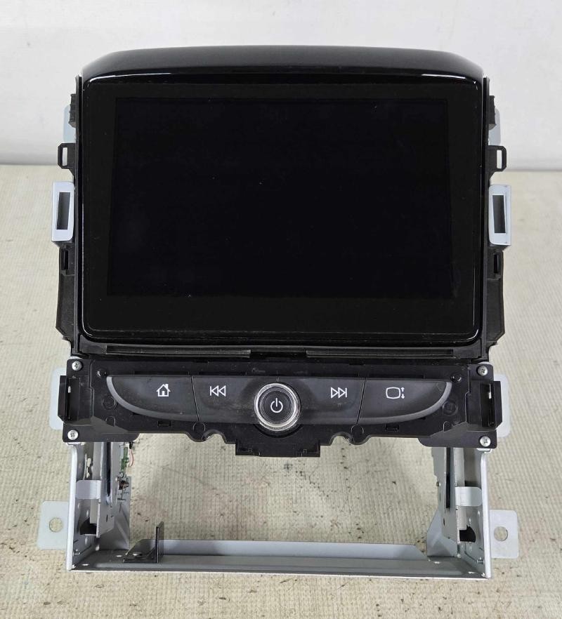 2020-2024 Chevy Traverse Dash Center Display Screen Radio Control Panel 86778044