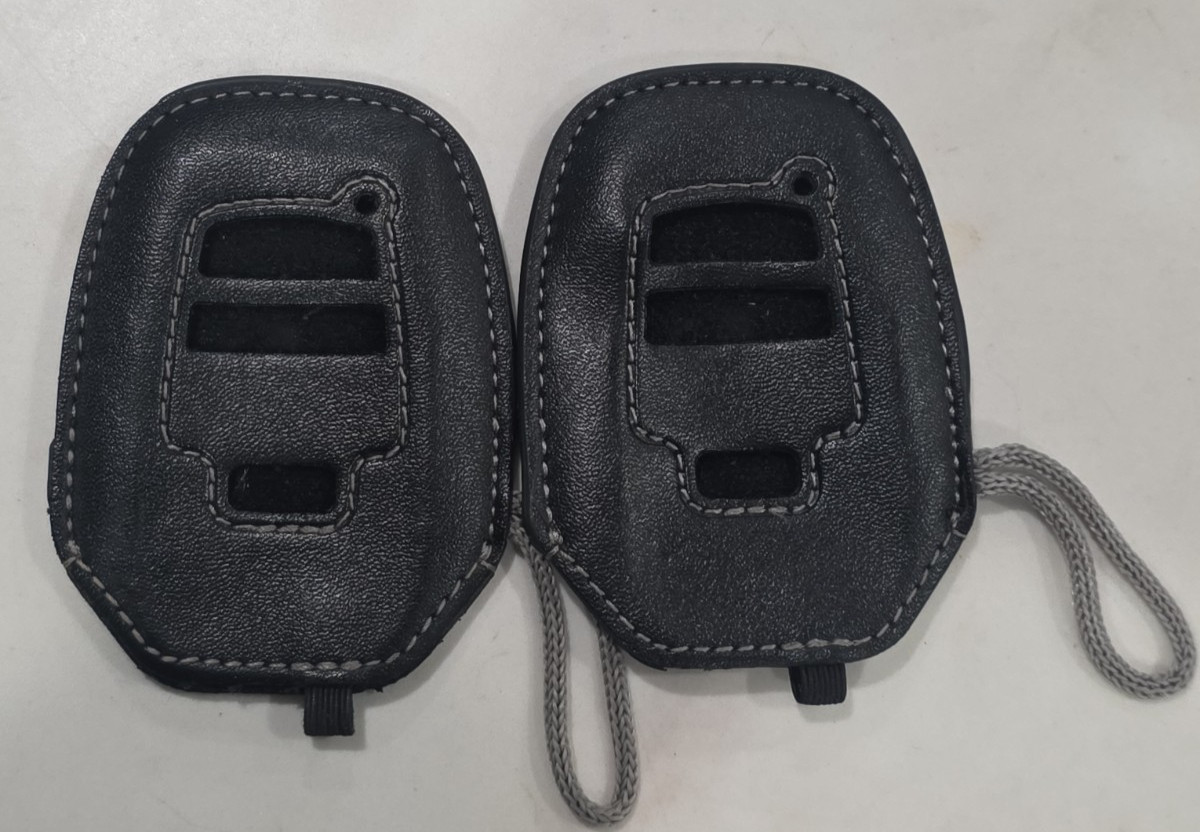 2024-2026 Toyota Land Cruiser Leather Key Gloves | Genuine Toyota Accessory