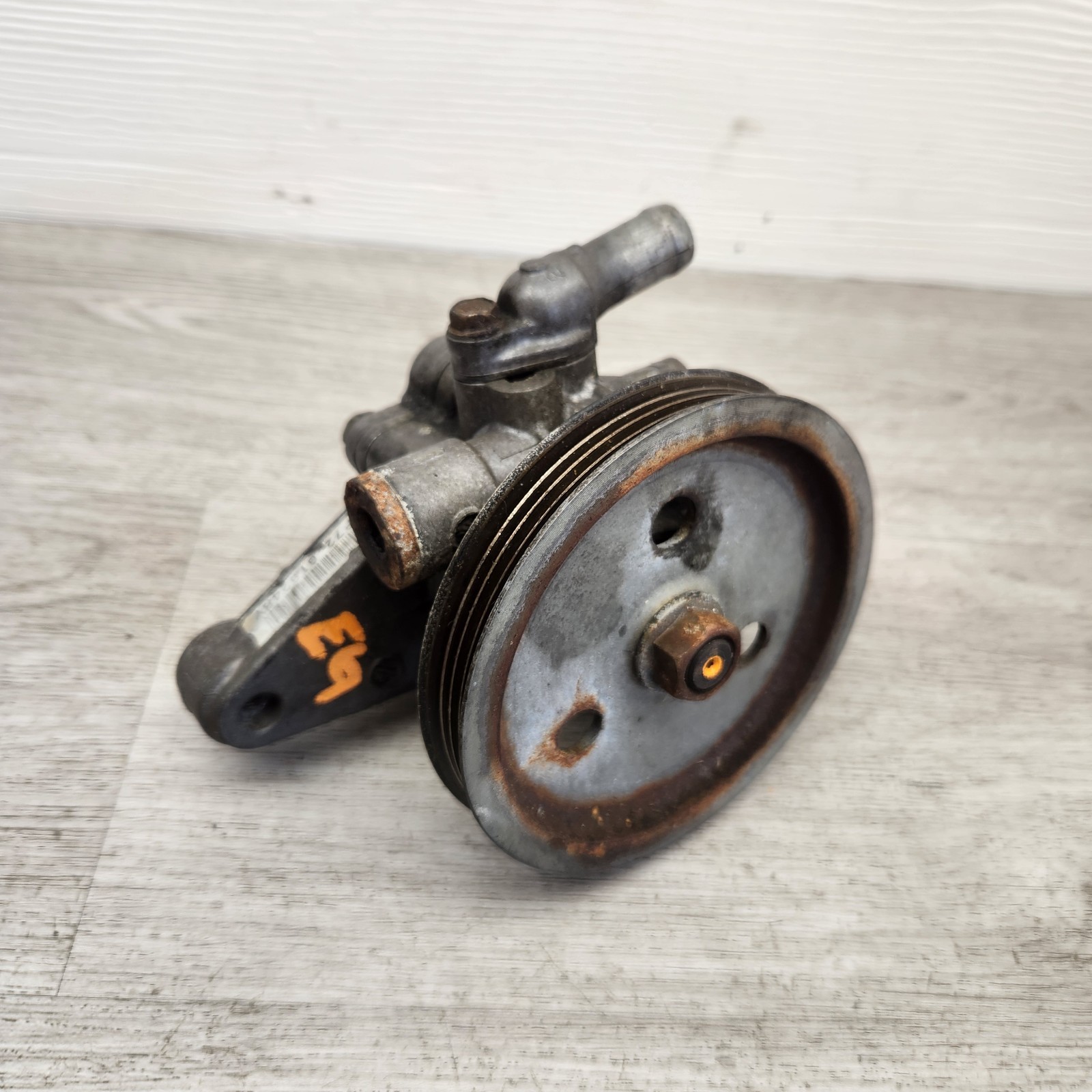 92-95 Civic P/S Power Steering Pump With The Pulley P02 Used OEM 92-95 Civic P/S Power Steering Pump With The Pulley P02 Used OEM