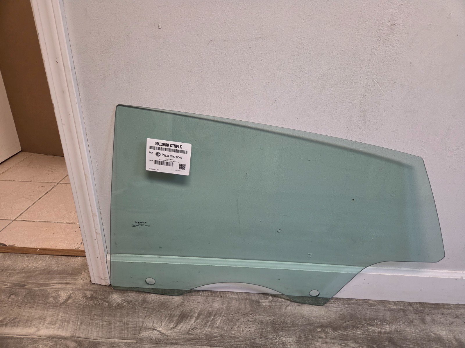 Fits 26-27 Dodge Charger 4Dr Driver Left Side Rear Door Window Glass Fits 26-27 Dodge Charger 4Dr Driver Left Side Rear Door Window Glass