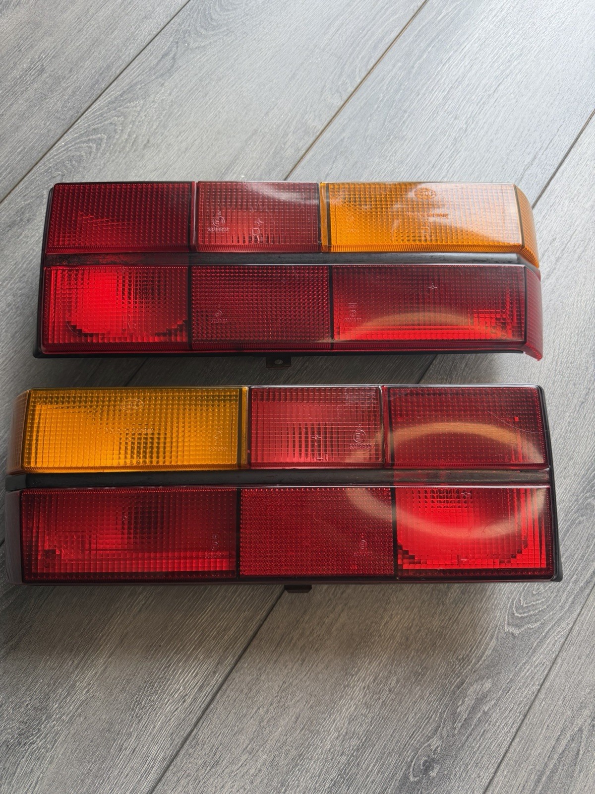 NOS HELLA OEM 1976-1984 Volkswagen VW Rabbit Golf Tail Light Pair Euro Complete