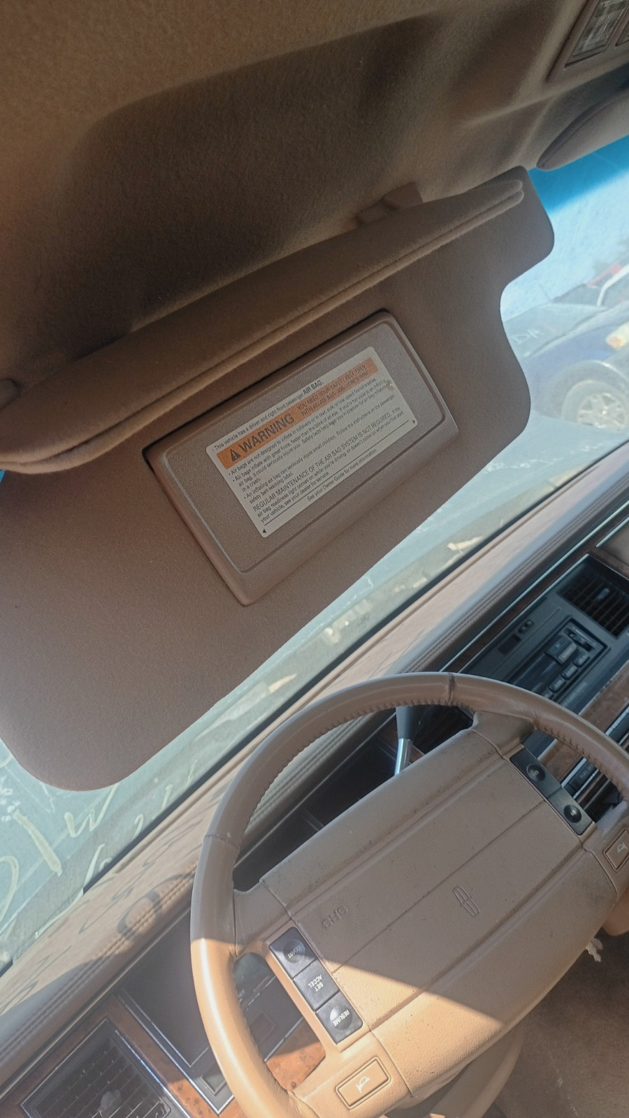 1990-1994 Lincoln Town Car OEM Sun visor (Tan) BOTH SIDES DRIVER AND PASSENGER 1990-1994 Lincoln Town Car OEM Sun visor (Tan) BOTH SIDES DRIVER AND PASSENGER