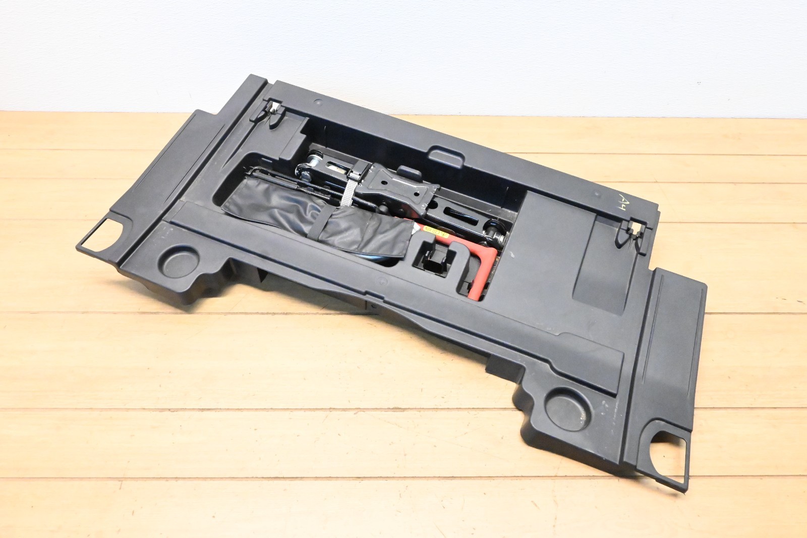 18-24 AUDI A4 A5 S4 S5 RS5 Emergency Spare Jack Tools Storage Tray Set OEM