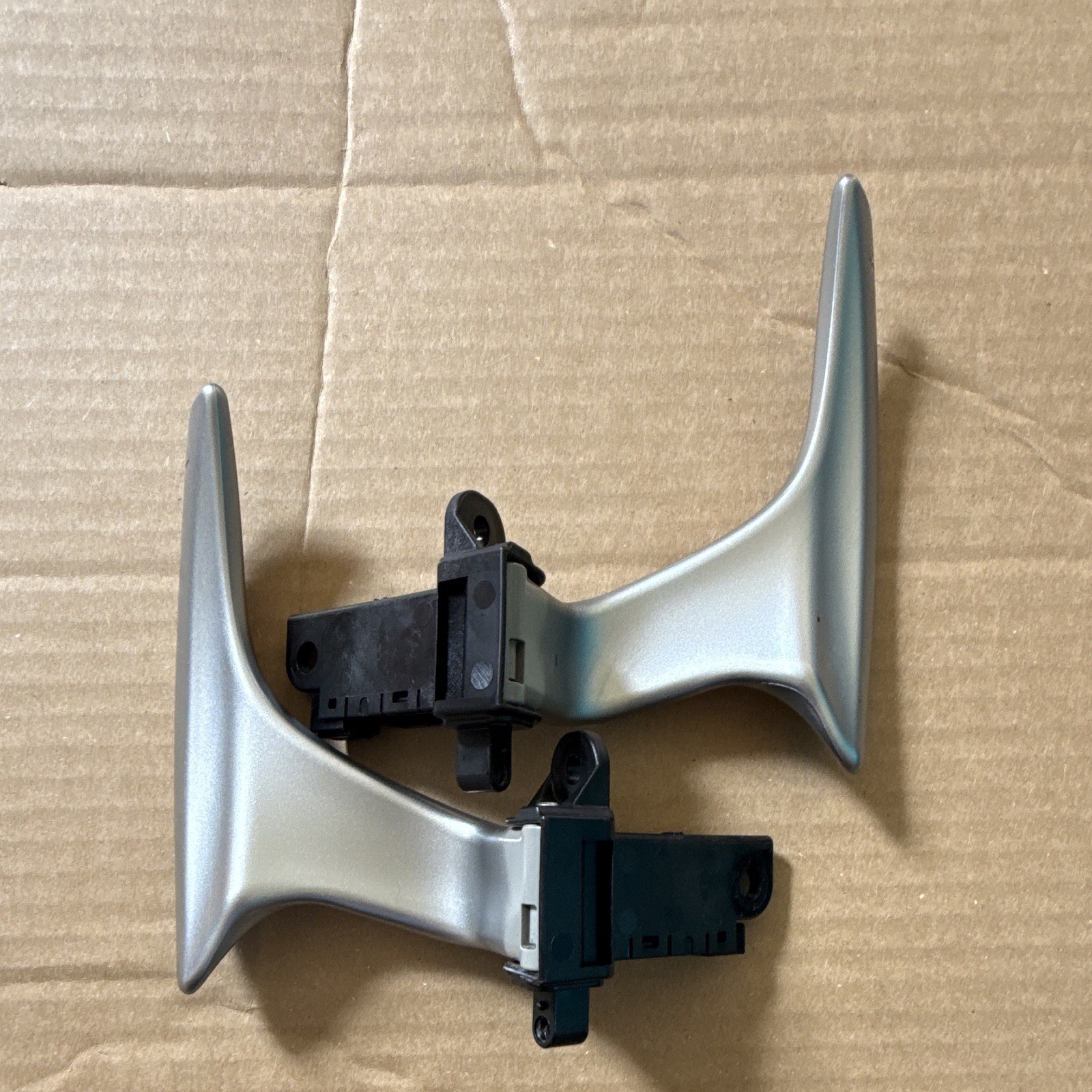 07-20 NISSAN INFINITI STEERING WHEEL PADDLE SHIFTERS G35 G37 Q50 Q60 MAXIMA Oem
