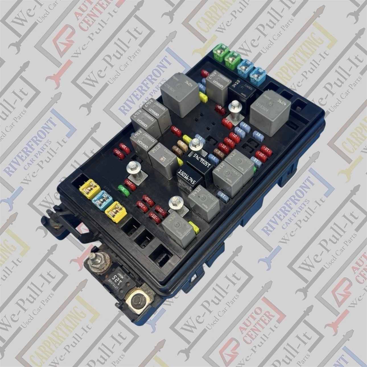 2006 Saab 9-7x 5.3i LH6 V8 Engine Fusebox Relay Block Fuse Box 15293339 TESTED