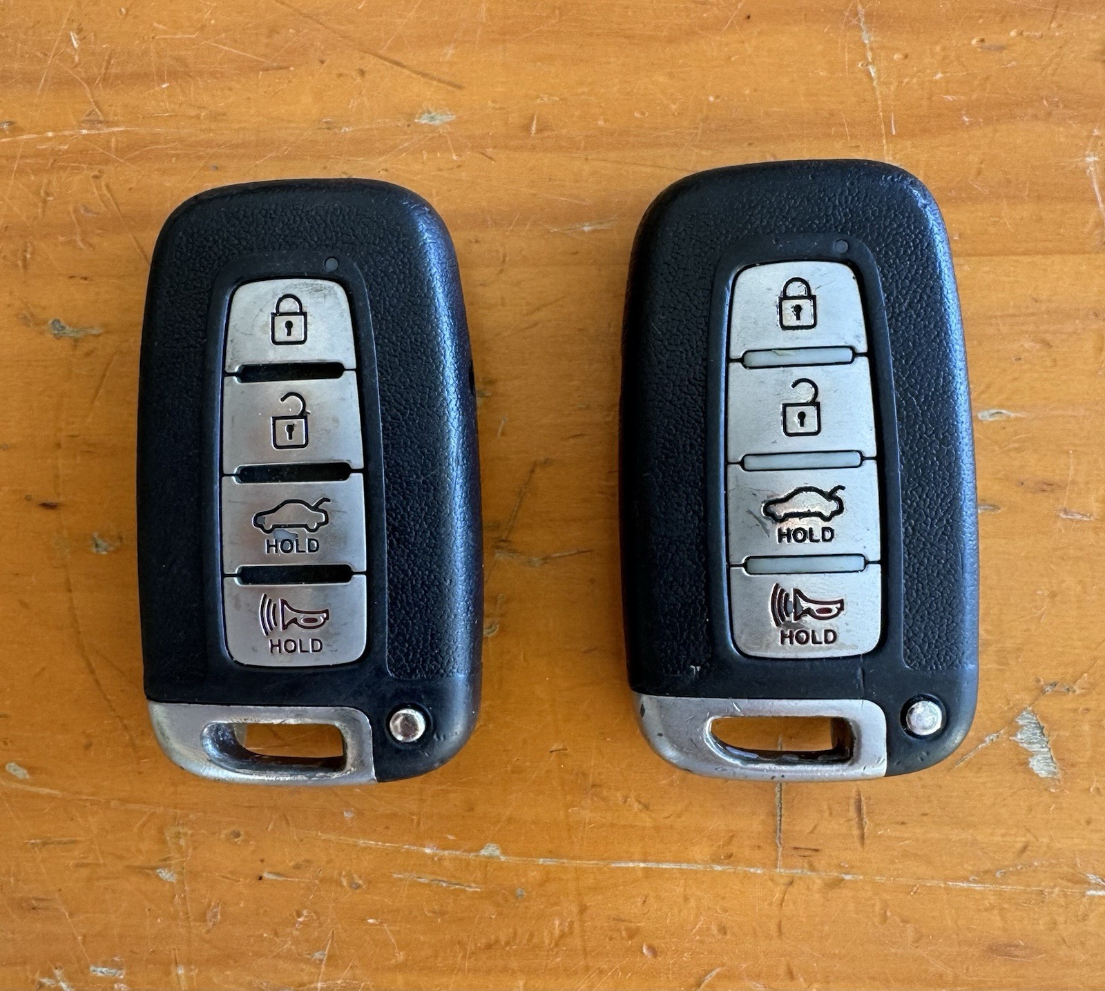 OEM HYUNDAI SONATA GENESIS AZERA smart keyless entry remote key fob SY5HMFNA04 OEM HYUNDAI SONATA GENESIS AZERA smart keyless entry remote key fob SY5HMFNA04