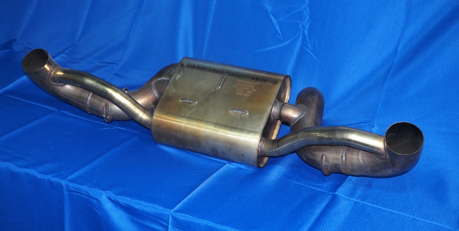 2020-2024 McLaren GT Stock Rear Exhaust Muffler OEM Excellent Shape 22HA122GP.01