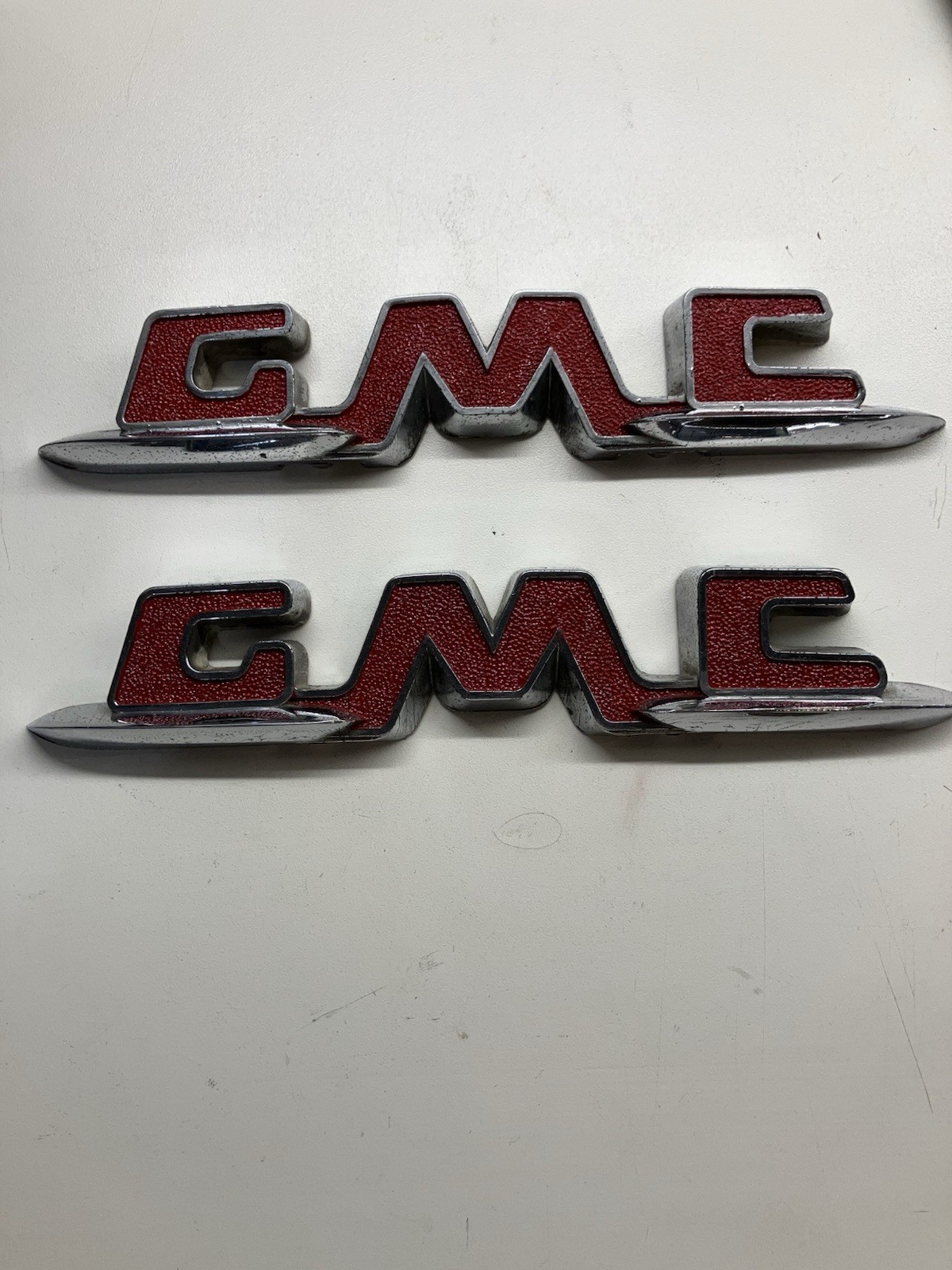 1955-56 GMC fender emblems (pr)