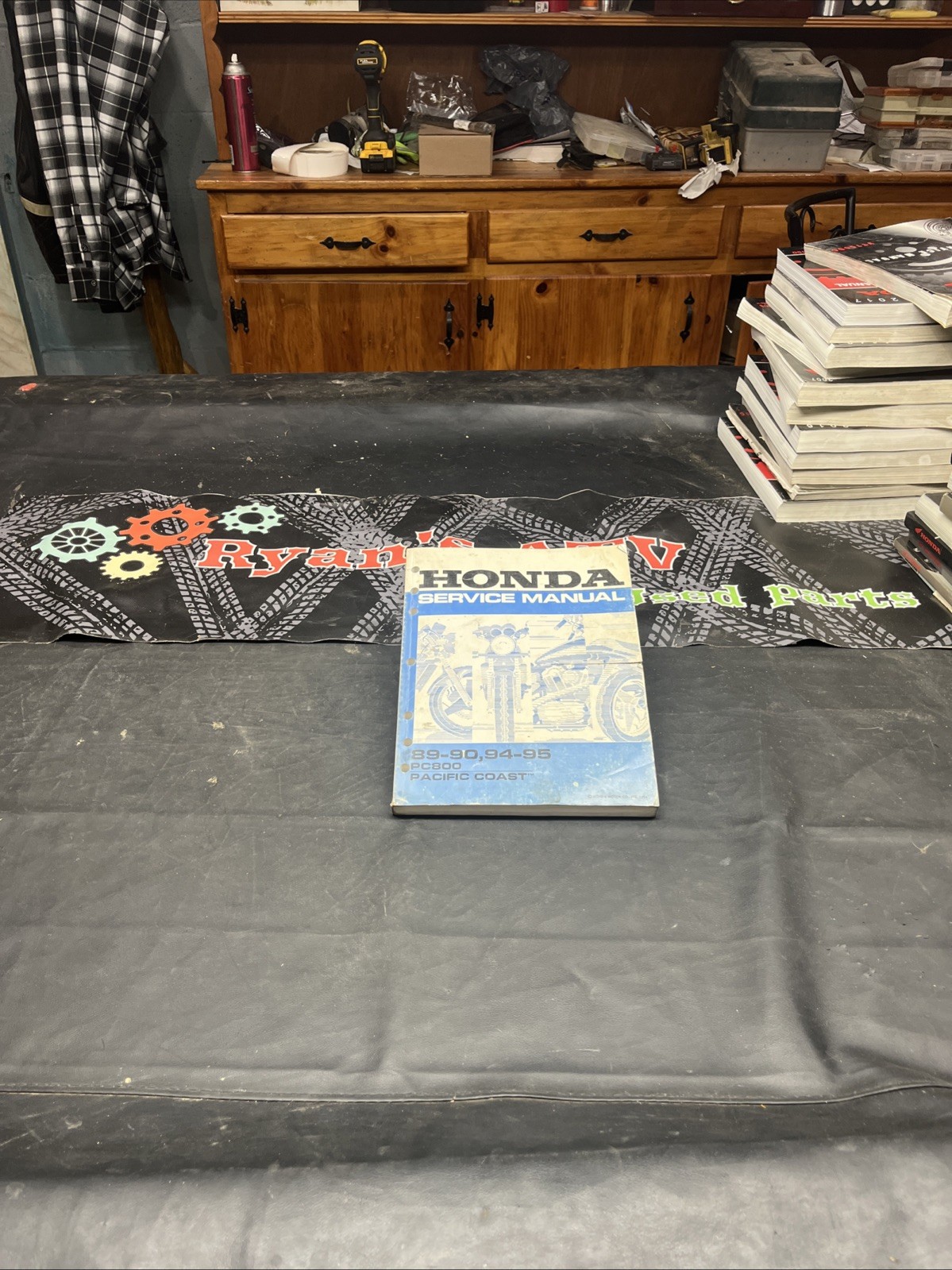 Honda Factory Service Manual 89-90 94-95 PC800 PC 800 Pacific Coast 61MR503 B9