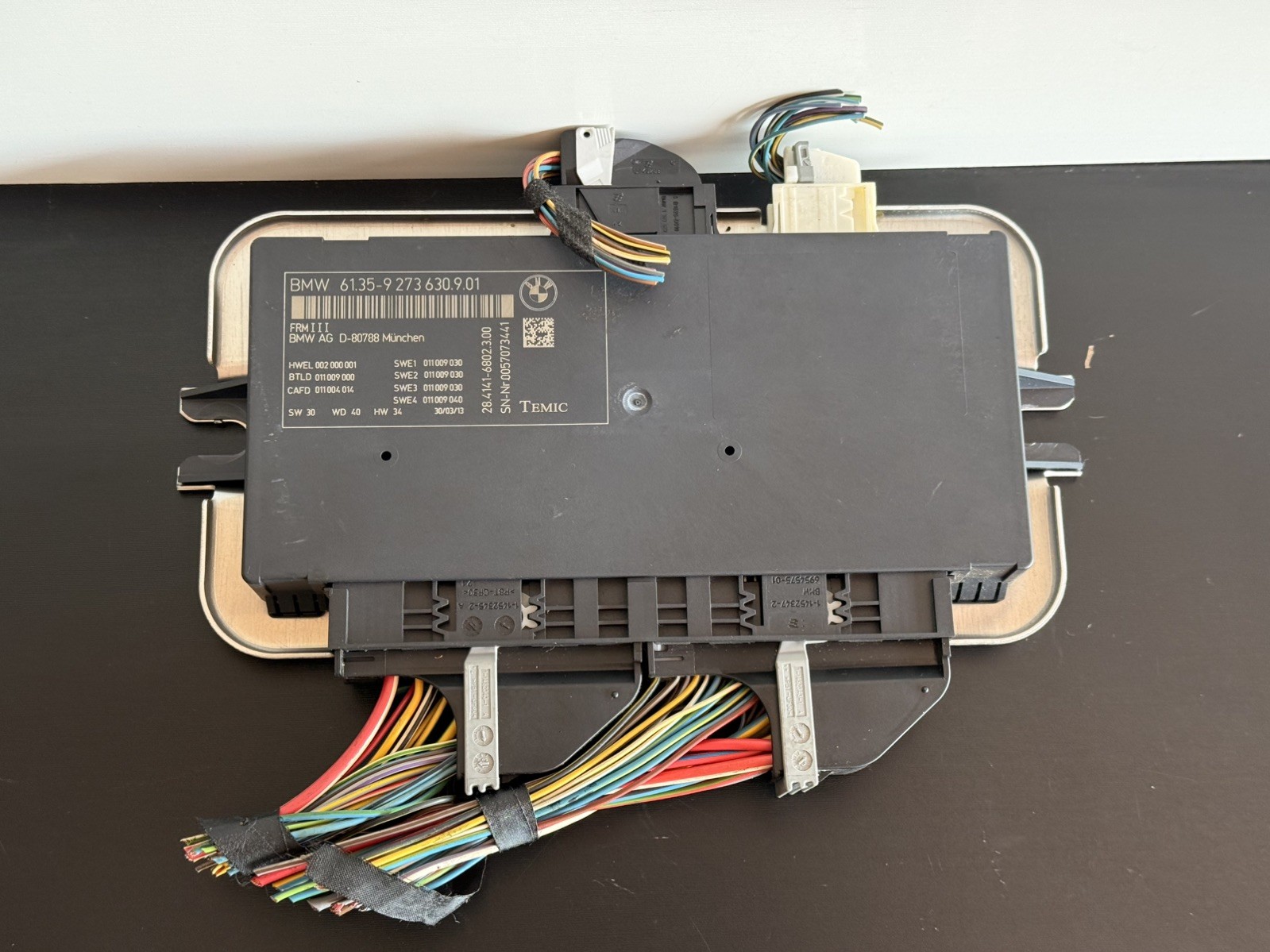12-18 BMW 640 F06 F12 F13 Footwell Control Module ECU 3 FRM lll 9273630901 OEM
