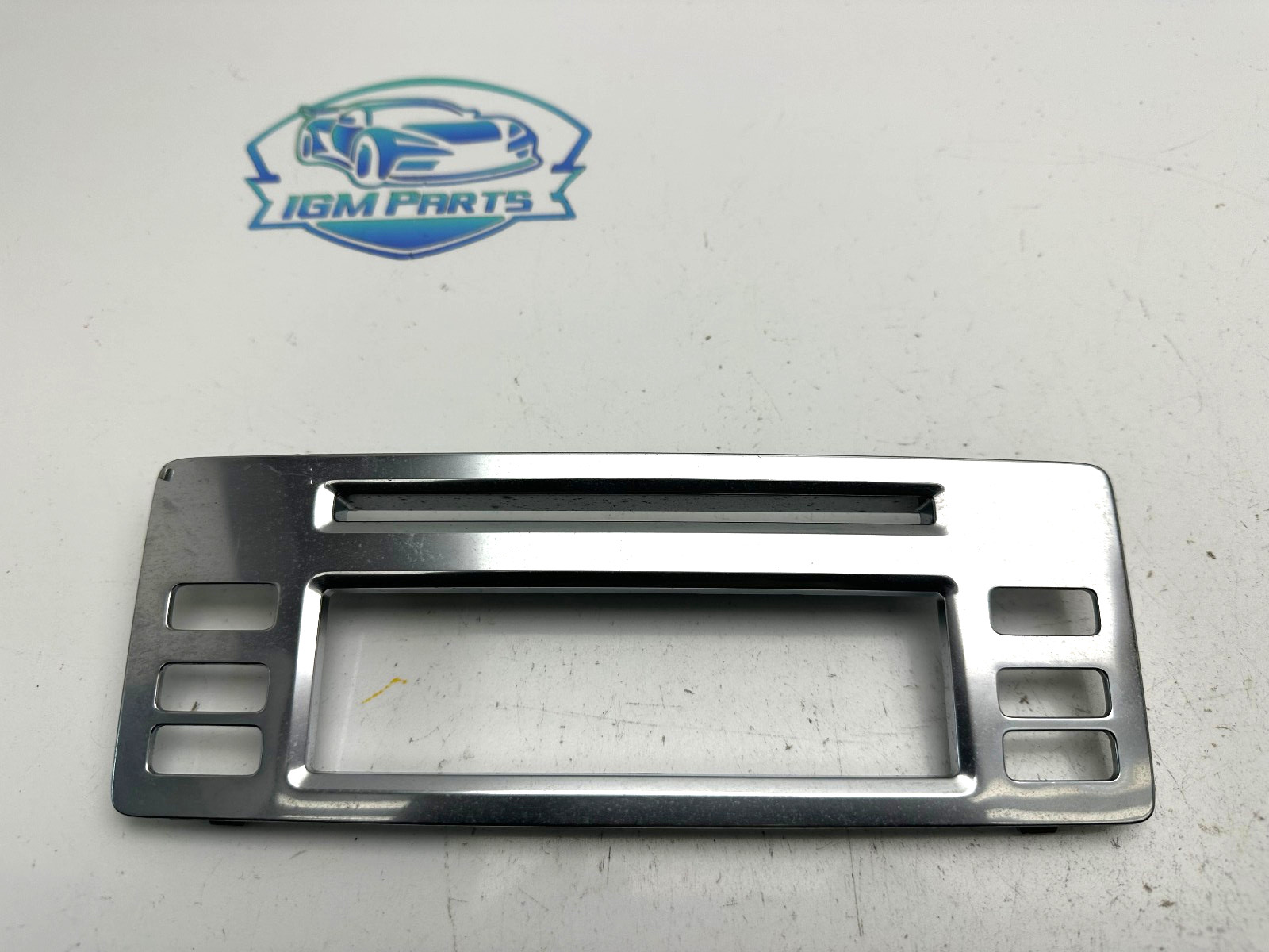 2007 - 2011 VOLVO S80 XC70 V70 RADIO BEZEL COVER PANEL OEM 1303415