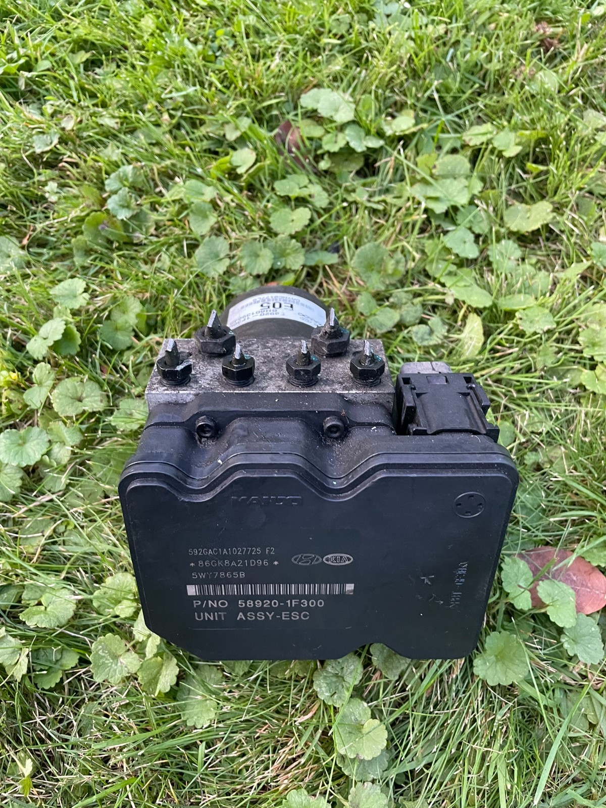 2008-2009 Hyundai Tucson Kia Sportage ABS Brake Pump Module 58920-1F300 oem 2008-2009 Hyundai Tucson Kia Sportage ABS Brake Pump Module 58920-1F300 oem