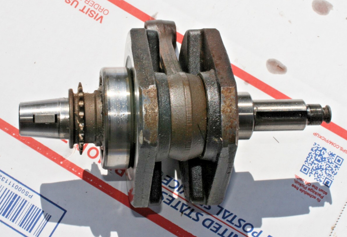1982 YAMAHA XT200 OEM CRANK & ROD /VIN # 15A-004845 1982 YAMAHA XT200 OEM CRANK & ROD /VIN # 15A-004845