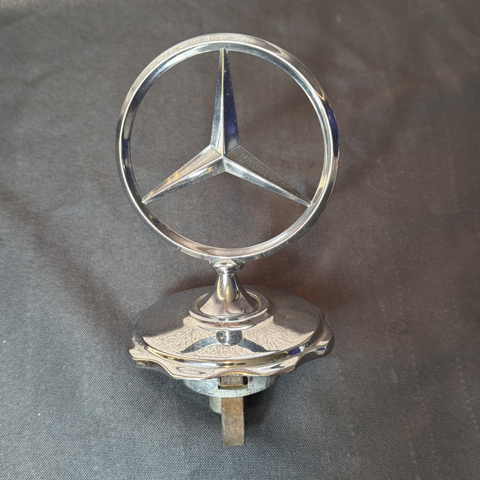Rare 1950s Mercedes Benz Bonnet Grill Emblem W108 W109 W110 W111 W121 Rare 1950s Mercedes Benz Bonnet Grill Emblem W108 W109 W110 W111 W121