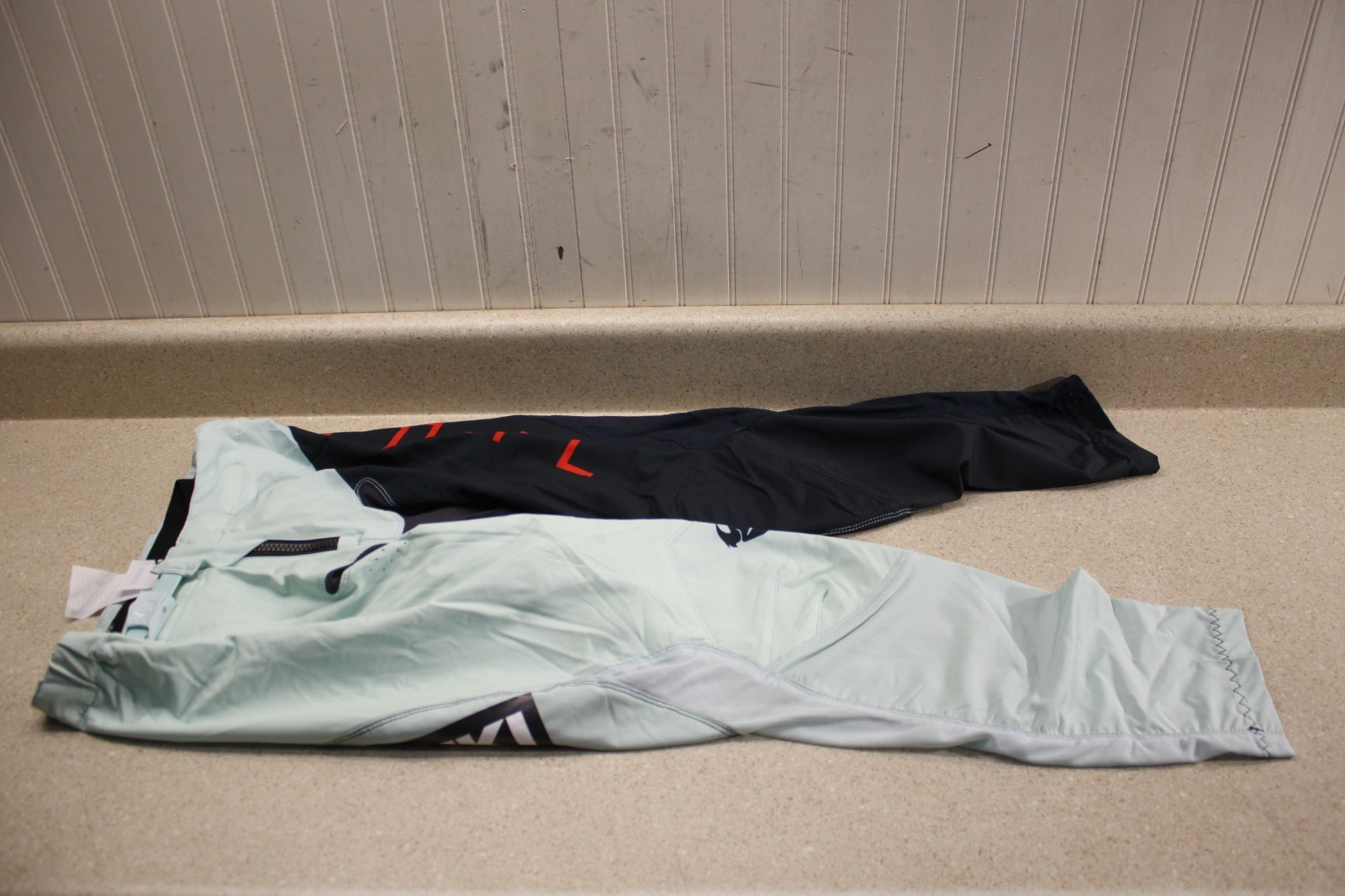 NOS Thor Racing Prime Pro MX Pants Teal Size 32 Team Suzuki Patches 0692 KC6