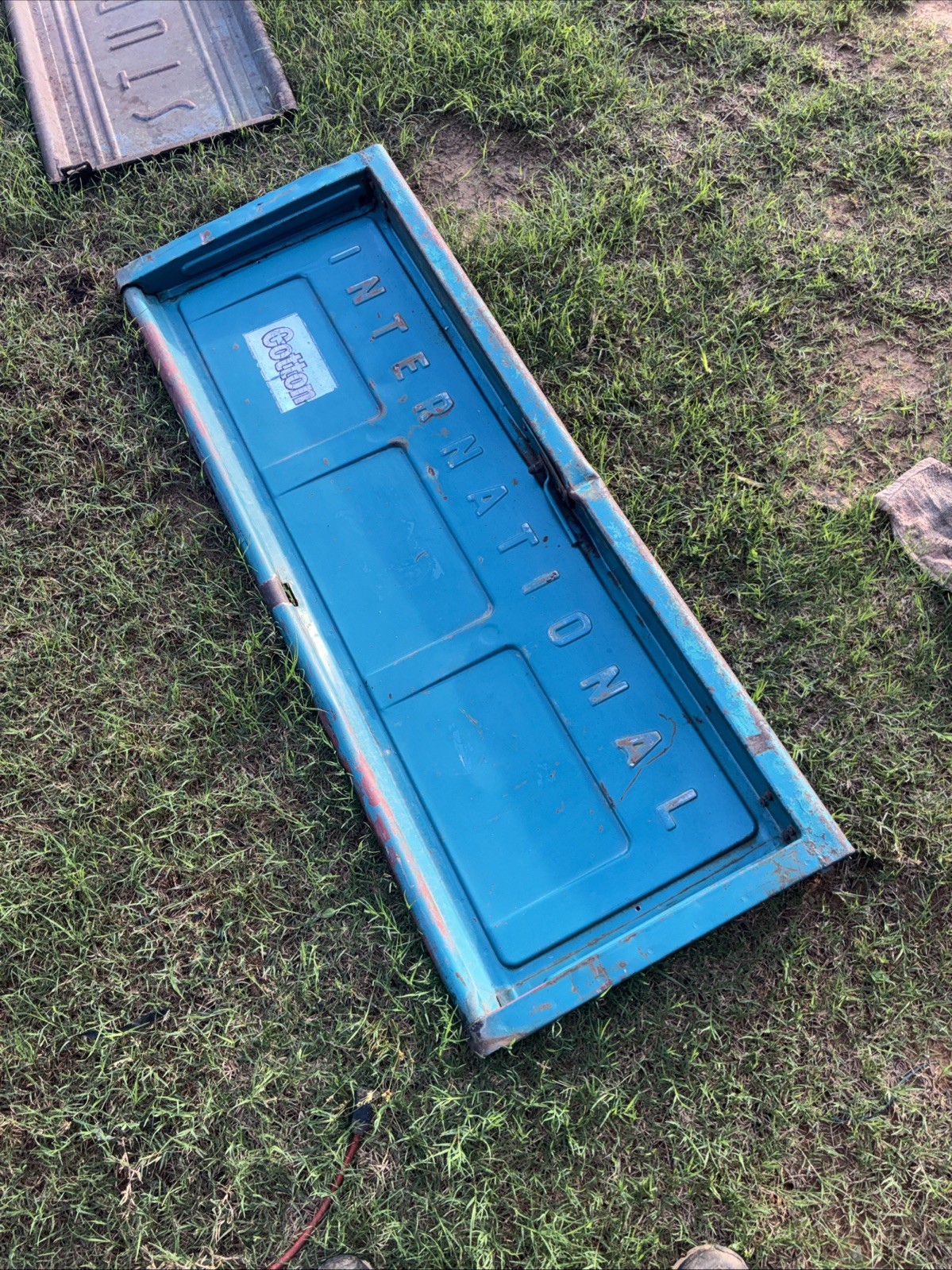 1959- 1968 International Tailgate Wide Fleet Pickup Truck C-series Original Pa 1959- 1968 International Tailgate Wide Fleet Pickup Truck C-series Original Pa