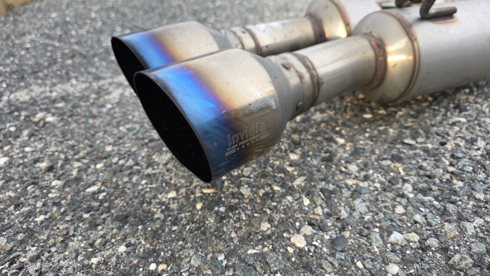 Invidia R400 Cat-back Exhaust