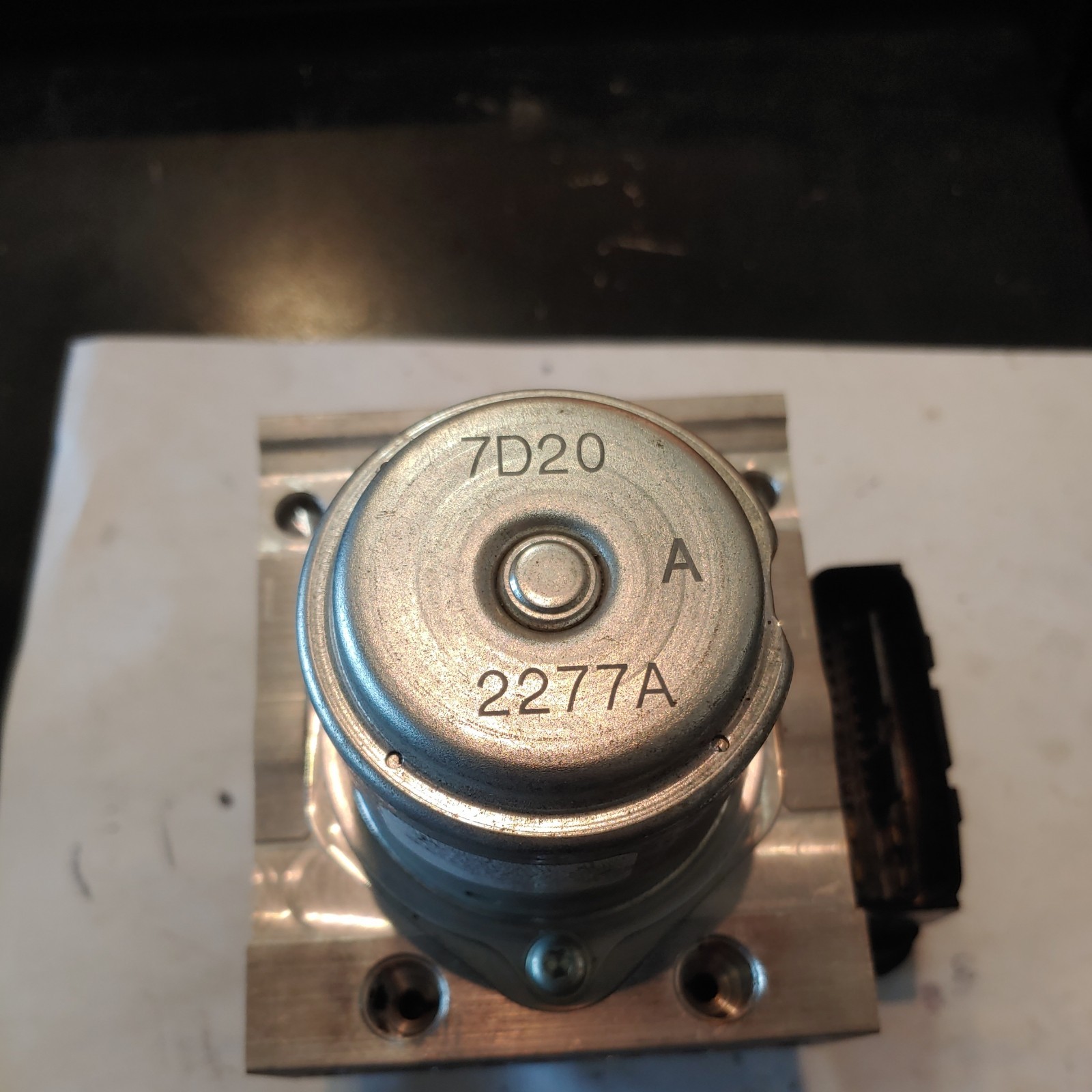 USED. 2016-17 Honda Accord 3.5L Genuine ABS Control Module. NO RETURNS...