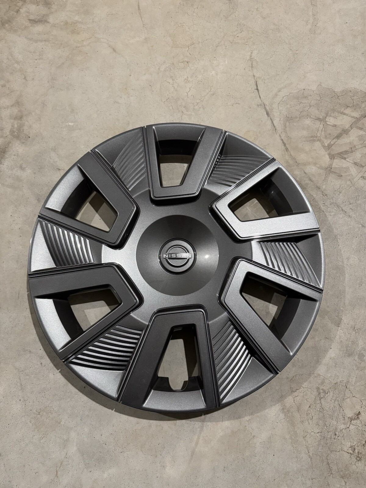 Nissan Kicks S 2025-2026 16\ Nissan Kicks S 2025-2026 16\